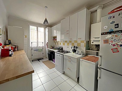 APPARTEMENT T5 A VENDRE - ST ETIENNE Centre Ville - 95.31 m2 - 92 000 €