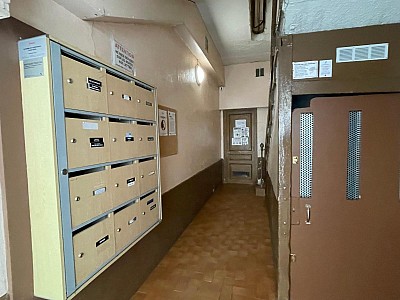 APPARTEMENT T5 A VENDRE - ST ETIENNE Centre Ville - 95.31 m2 - 92 000 €
