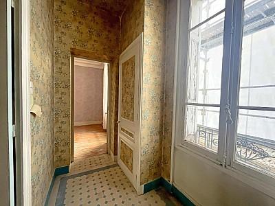 APPARTEMENT T5 A VENDRE - ST ETIENNE - 108 m2 - 95 000 €