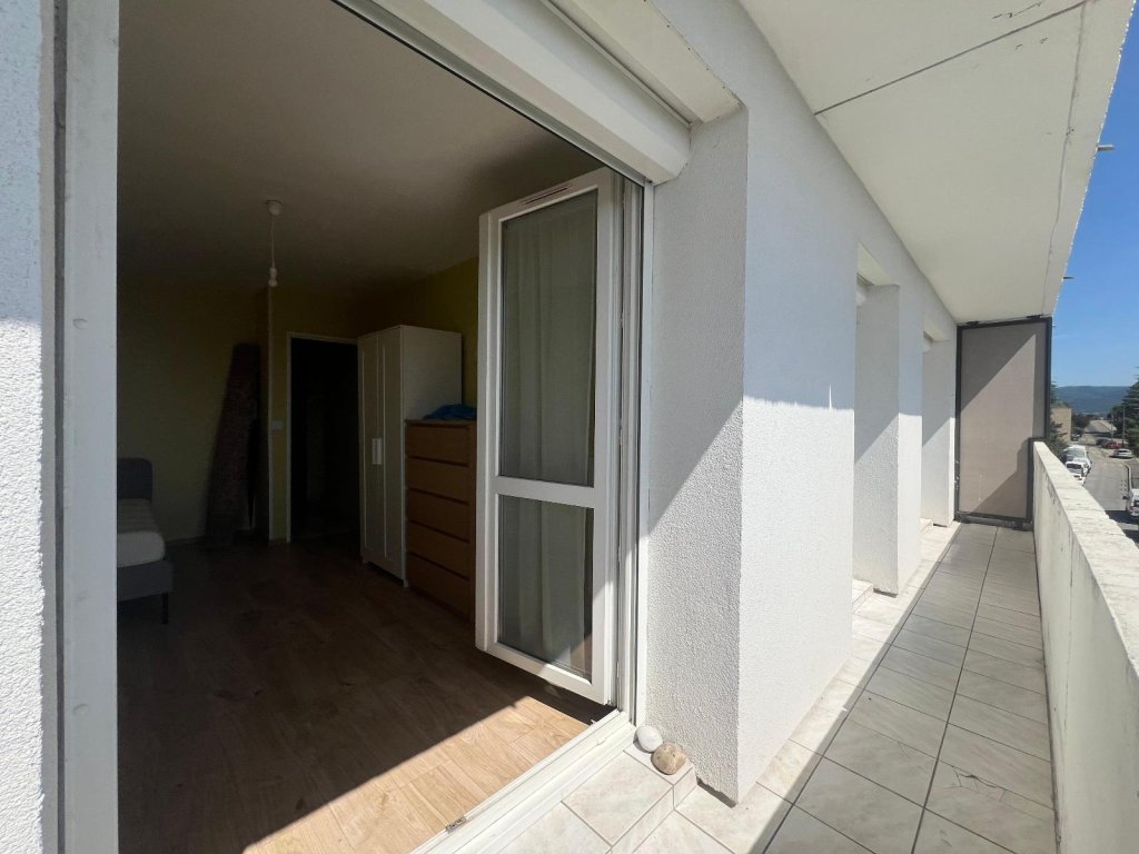 APPARTEMENT T5 A VENDRE - ST ETIENNE - 98 m2 - 82 000 &euro;