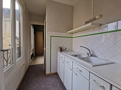 APPARTEMENT T6 A LOUER - ST ETIENNE - 238.33 m2 - 1 140 € charges comprises par mois