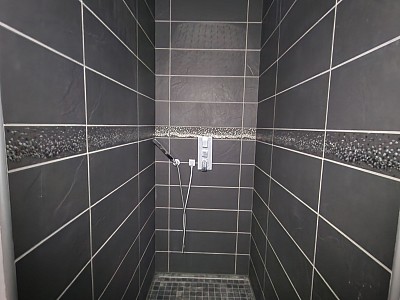 APPARTEMENT T6 A LOUER - ST ETIENNE - 234.63 m2 - 1 290 &euro; charges comprises par mois