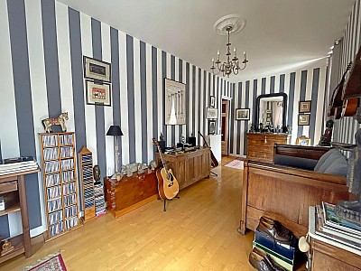 APPARTEMENT T6 A VENDRE - ST ETIENNE Centre Ville - 186.29 m2 - 250 000 €