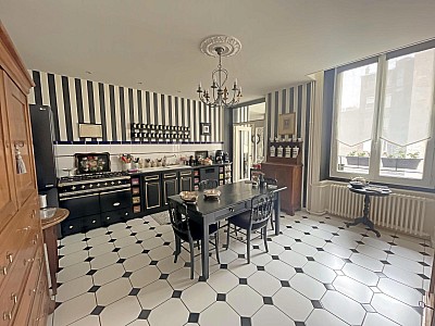 APPARTEMENT T6 A VENDRE - ST ETIENNE Centre Ville - 186.29 m2 - 250 000 €