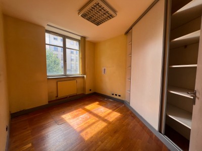 APPARTEMENT T6 A VENDRE - ST ETIENNE - 134 m2 - 134 000 &euro;