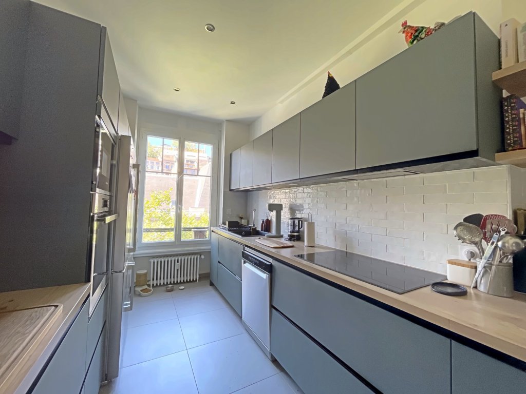 Appartement F6 avec balcon et terrasse - Secteur Albert Thomas, Bourse du travai