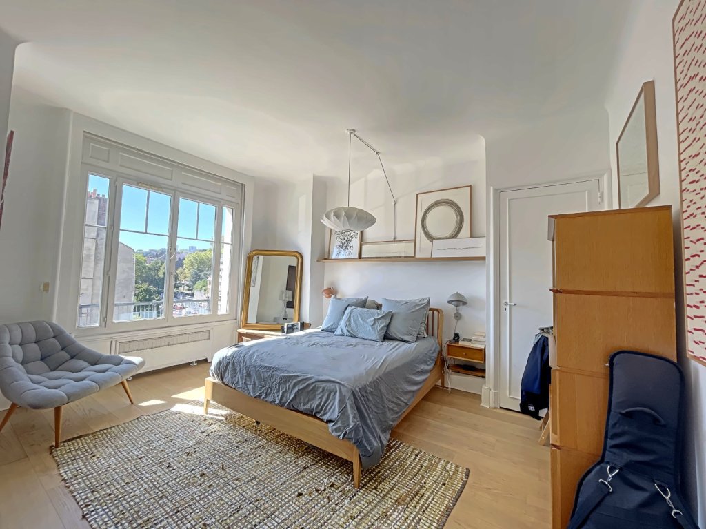 Appartement F6 avec balcon et terrasse - Secteur Albert Thomas, Bourse du travai