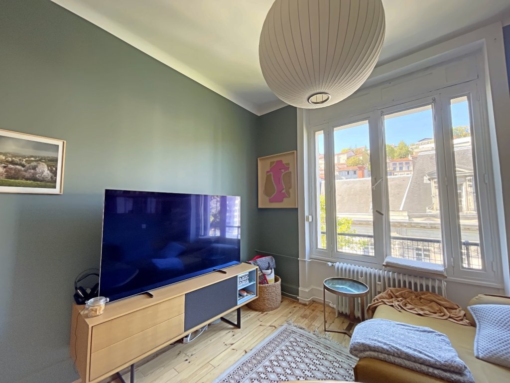 Appartement F6 avec balcon et terrasse - Secteur Albert Thomas, Bourse du travai