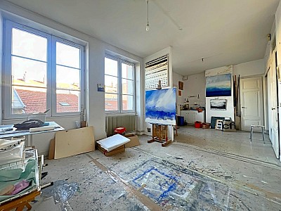 APPARTEMENT T9 A VENDRE - ST ETIENNE - 172 m2 - 175 000 €