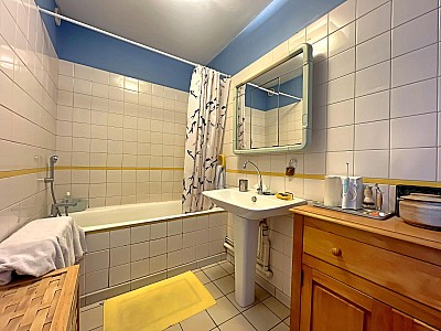 APPARTEMENT T9 A VENDRE - ST ETIENNE - 172 m2 - 175 000 €