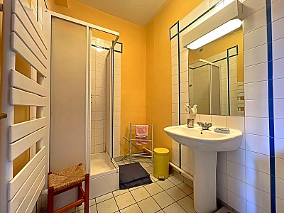 APPARTEMENT T9 A VENDRE - ST ETIENNE - 172 m2 - 175 000 €