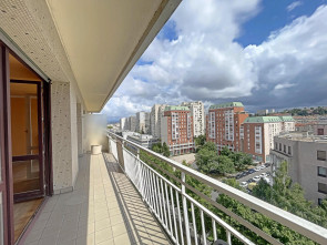 Appartement ancien en Vente à Saint-etienne / 4 pièces 107m2