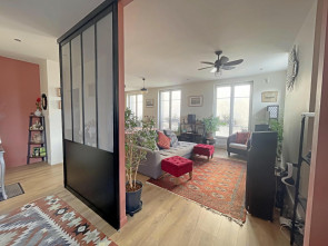 Appartement rénové en Vente à Saint-etienne / 5 pièces 88m2