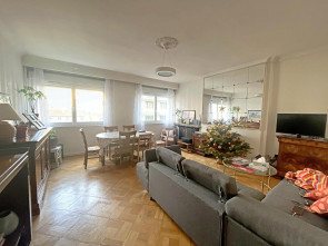 Appartement en Vente à Saint-etienne / 5 pièces 117m2